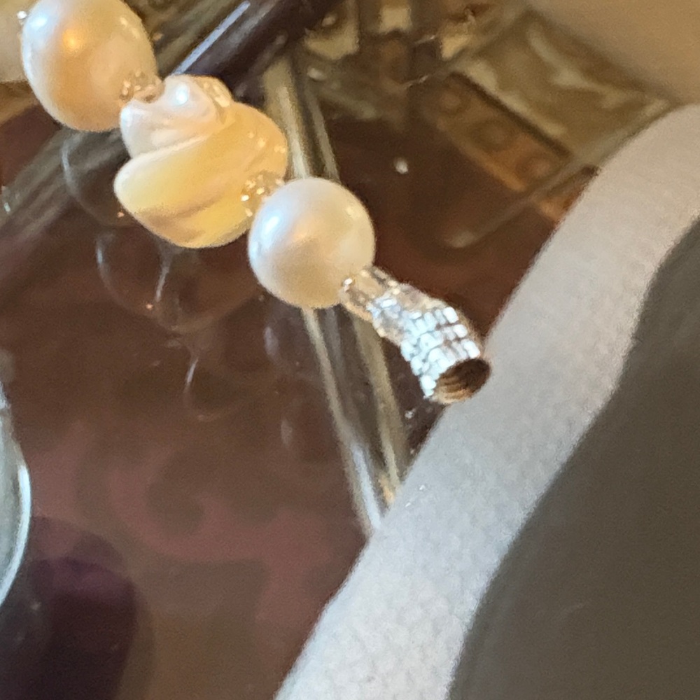 Cream Beaded Bracelet with Baroque Pearls - Picture 3 of 4